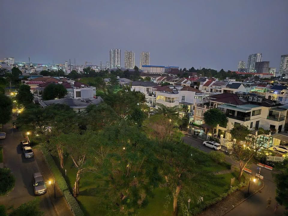 Căn hộ Phú Mỹ Hưng 120m² 37 triệu - View đẹp, sẵn vào ở