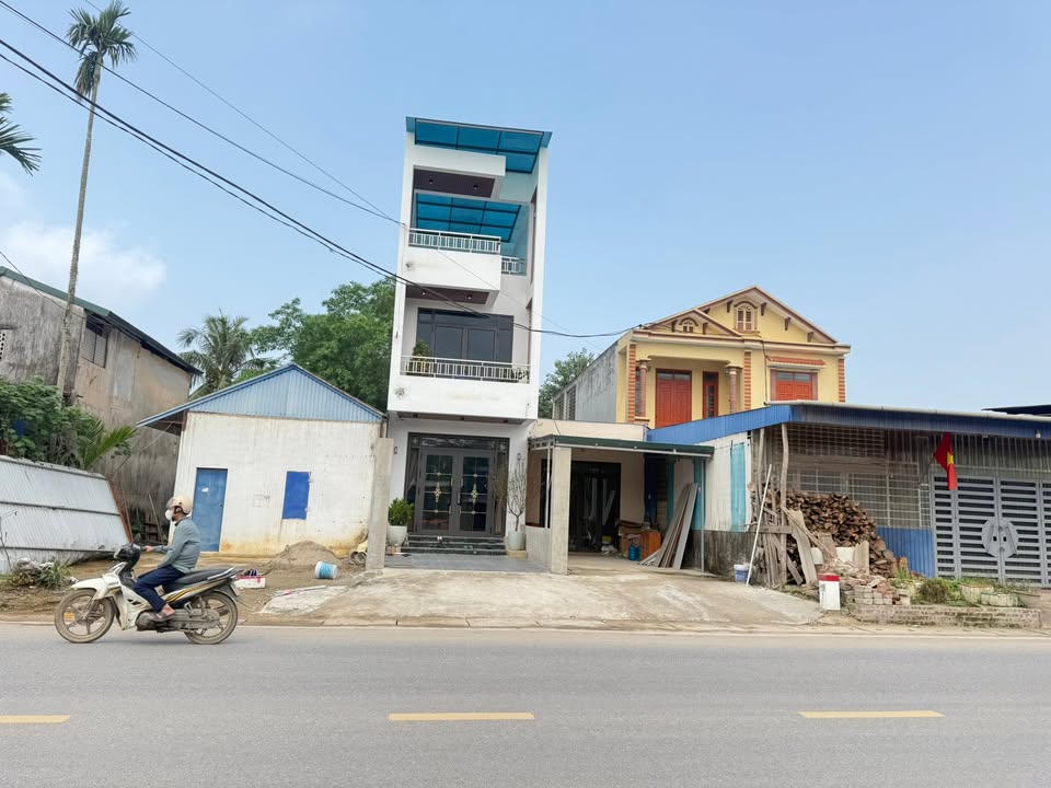 Nhà C4 Trục Chính Thịnh Đức 100m² - Sẵn Sàng Ở Ngay