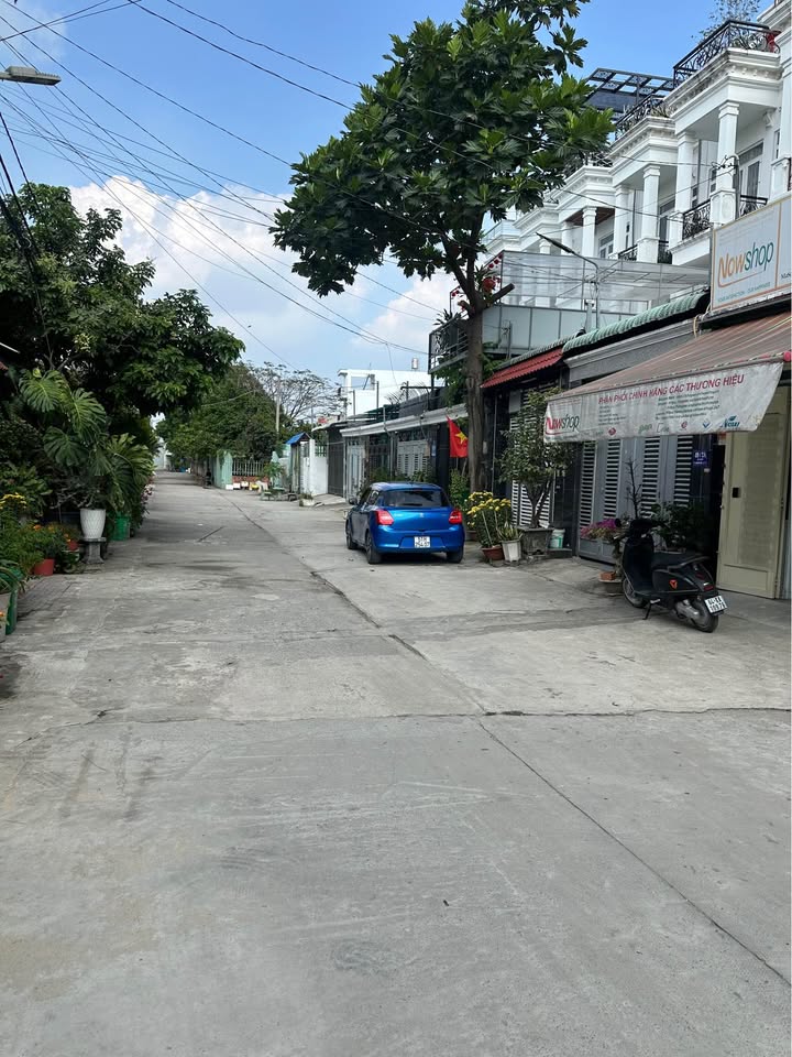 Nhà 96m² TL37, Q.12 - Sổ hồng, Sân ô tô, 3 tầng - 5.8 tỷ