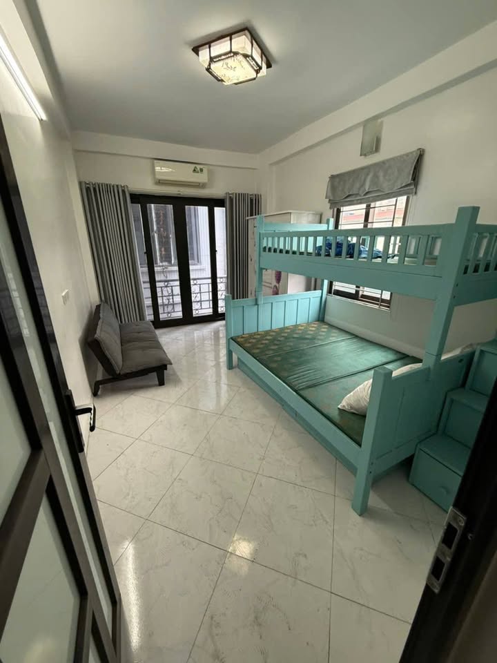 Nhà Nam Dư 30m² x 5 Tầng - Sổ Đỏ Chính Chủ, Giá 5.8 Tỷ