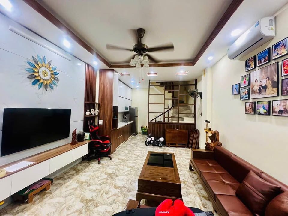 Nhà riêng Ngõ 84 Đông Thiên, Hoàng Mai 38m² - Full nội thất, ở ngay!