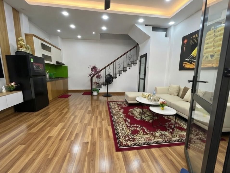 Nhà 5 Tầng Bát Khối, Long Biên 7 Tỷ - Ô Tô Vào Nhà, Gần Aeon Mall