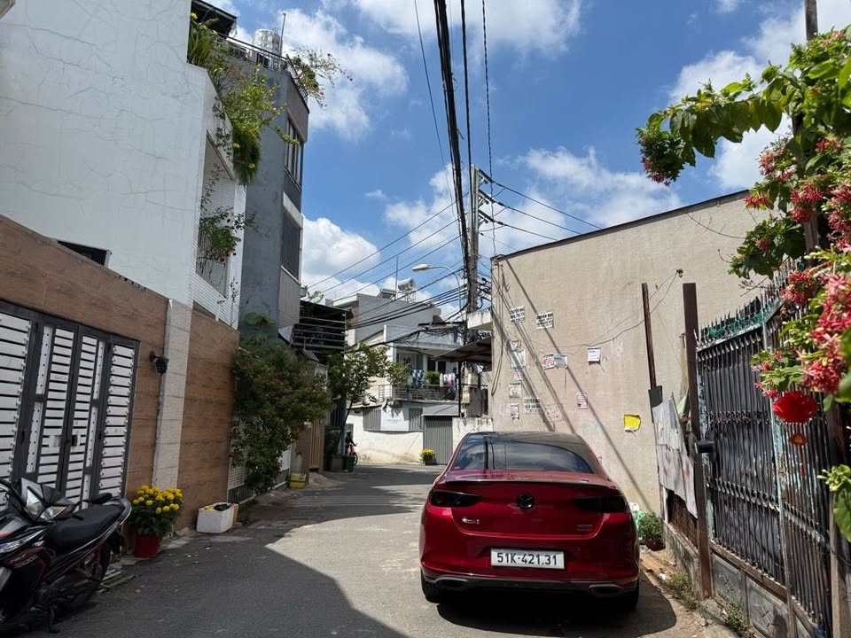 Nhà riêng Trường Thọ, Thủ Đức 70m² giá nhỉnh 6 tỷ - Sổ hồng sẵn