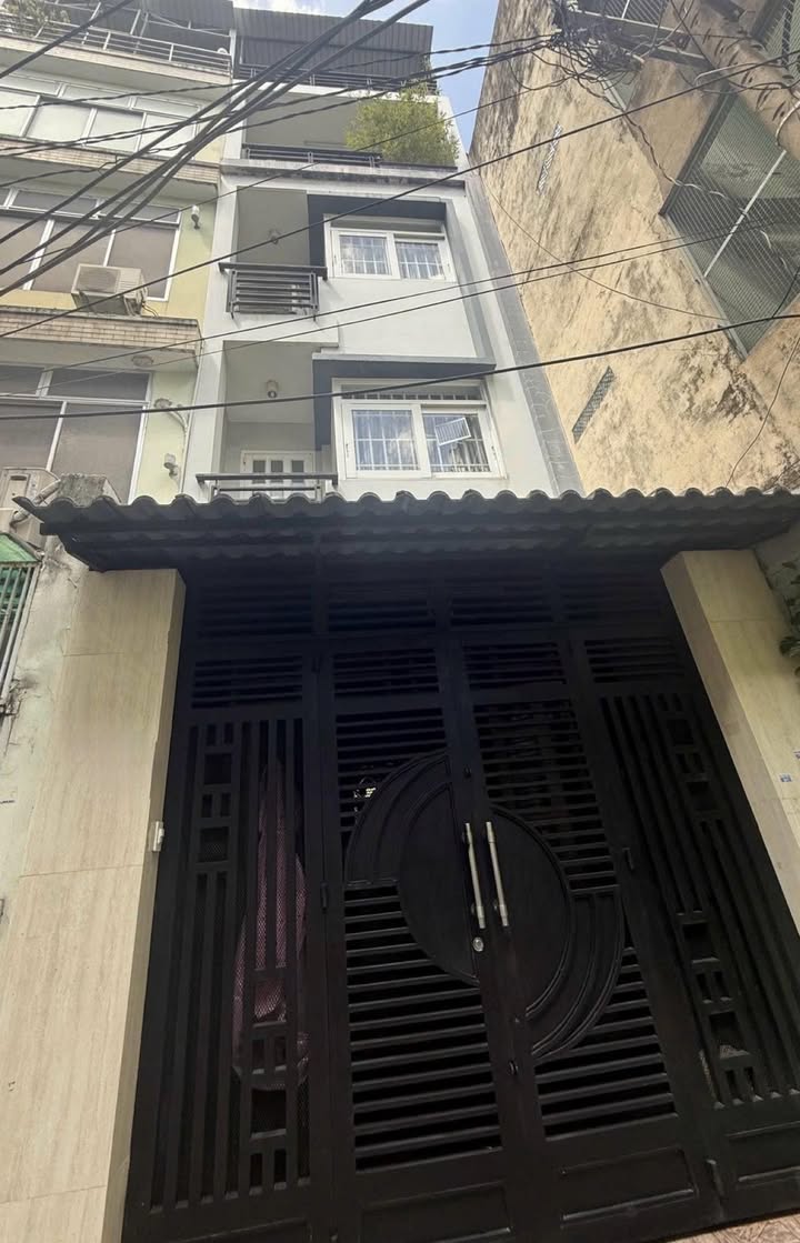 Bán Nhà Lý Thái Tổ, Quận 10 - 54m², 7PN, 5 Tầng - Sẵn Sàng Ở Ngay!