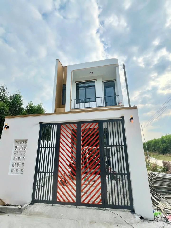 Nhà riêng Bình Lợi, Bình Chánh 100m² giá 1.89 tỷ - Thiết kế hiện đại!