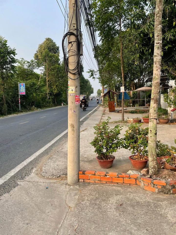 Bán Nhà Mặt Tiền Điện Biên Phủ Nối Dài, TP Cao Lãnh - 400m², 4PN, Sổ Đỏ