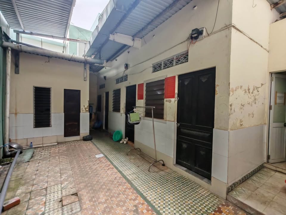 Nhà riêng Nguyễn Văn Linh Hải Châu 157m² - Vị trí đẹp, dòng tiền sẵn!