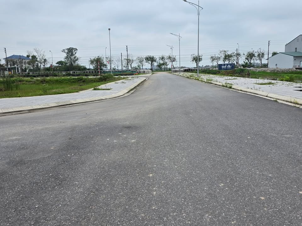 Đất TDP Hòa Hưng, Hà Tĩnh - 200m² Mặt Tiền 10m, Giá 3 Tỷ, Chia Lô