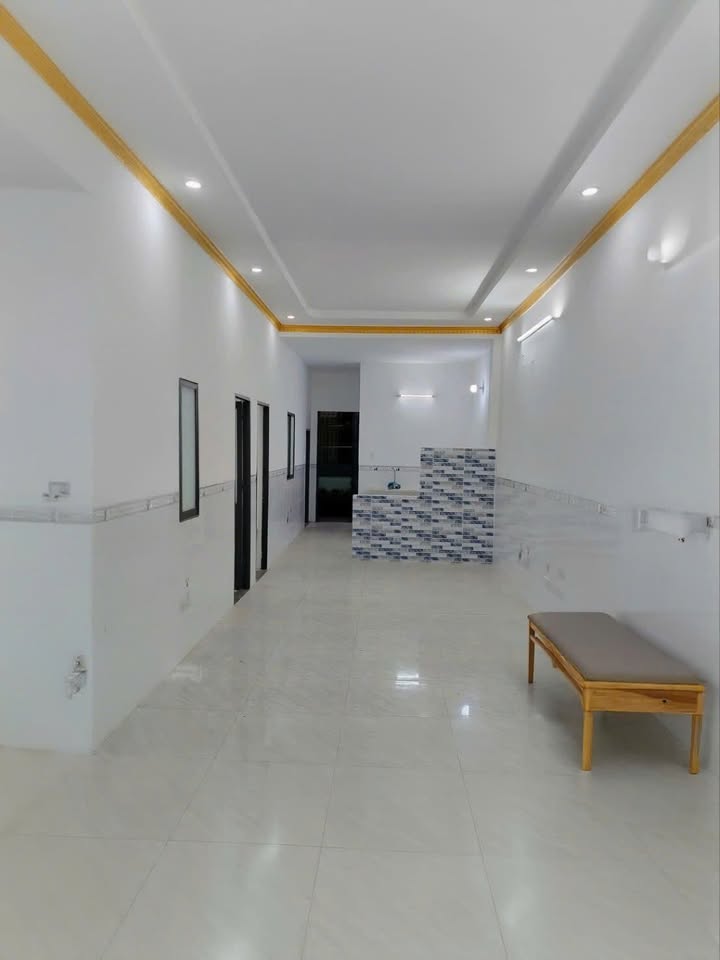 Nhà Sổ Chung 94m² Tân Hạnh, Biên Hòa - Giá 1.28 Tỷ, Ô Tô Vào Nhà
