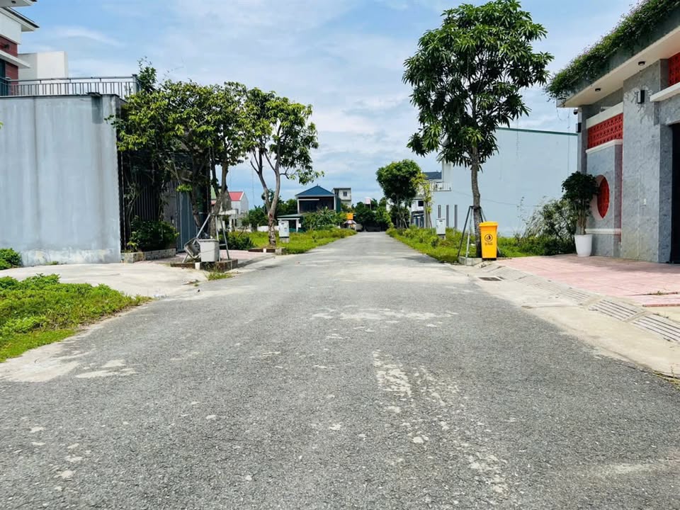 Đất Thổ cư Thạch Trung 169m² 4,5 tỷ - Đường to ô tô