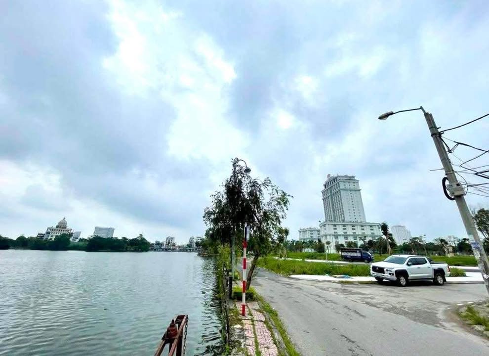 Đất Mặt Đường Bái, Nam Định 67.2m² - Kinh Doanh Sầm Uất, View Hồ