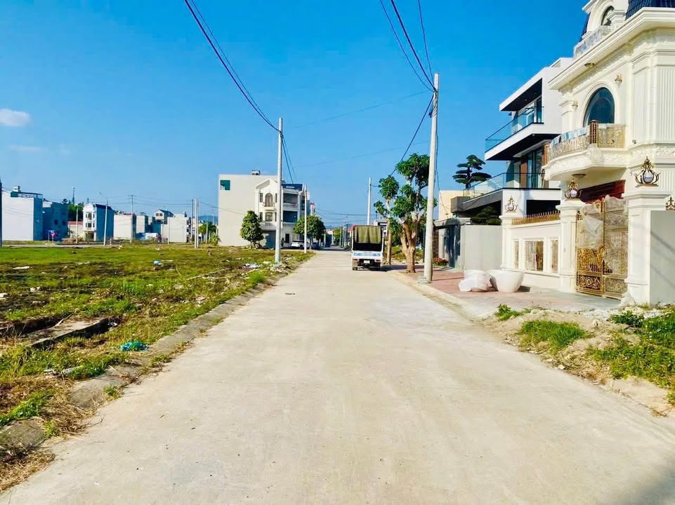 Đất nền 108.7m² Lạng Sơn - Hướng Tây, Trục Lê Đức Thọ