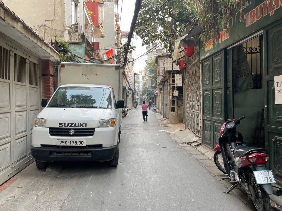 Nhà Phố Bạch Mai, Hai Bà Trưng 38m² - Vị trí đắc địa, kinh doanh đỉnh!