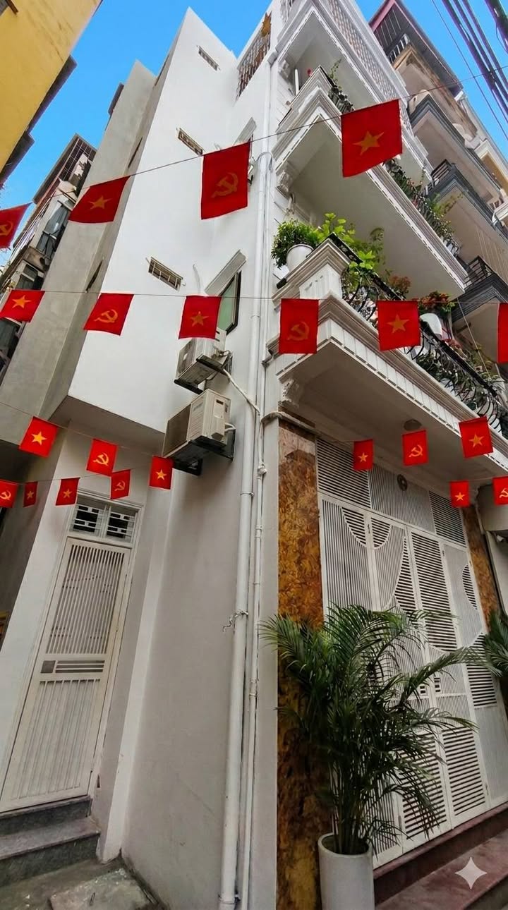 Nhà Mặt Tiền 38m² Ba Đình - Kinh Doanh Đỉnh Cao, 13 Tỷ