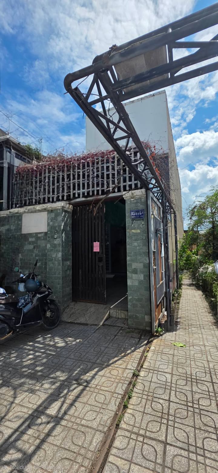 Nhà mặt tiền Đường 138 Tân Phú 80m² giá 8 triệu - Thích hợp kinh doanh!
