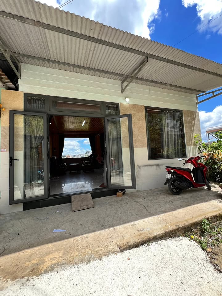 Cho thuê nhà nguyên căn Đà Lạt - Hẻm ô tô, 2PN, Nội thất đủ