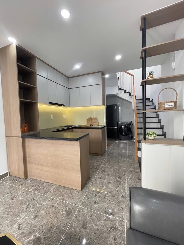 Nhà riêng Lạc Long Quân, Tân Bình 25m² - Sẵn sàng ở ngay!