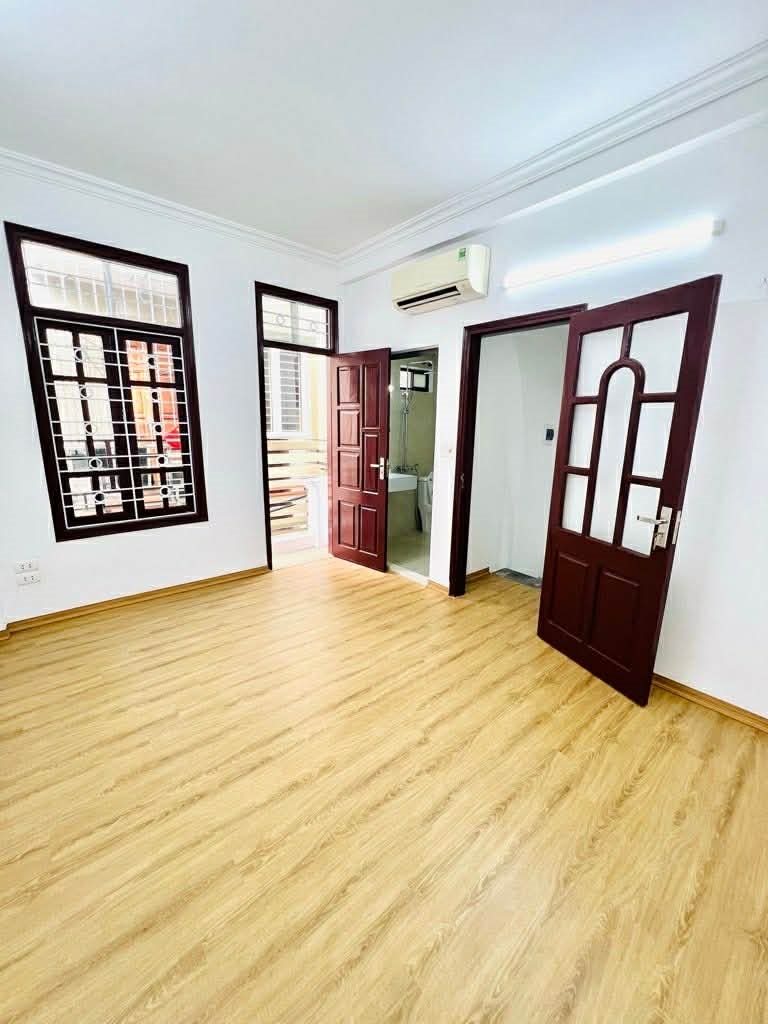 Nhà Giáp Nhị Hoàng Mai 25m² - Sẵn sàng ở ngay, full nội thất!