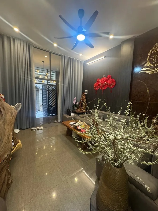 Nhà Phân Lô Cảm Hội 60m² 5 Tầng - Ô tô Đỗ Cửa, Nội thất Cao cấp - 21.5 Tỷ