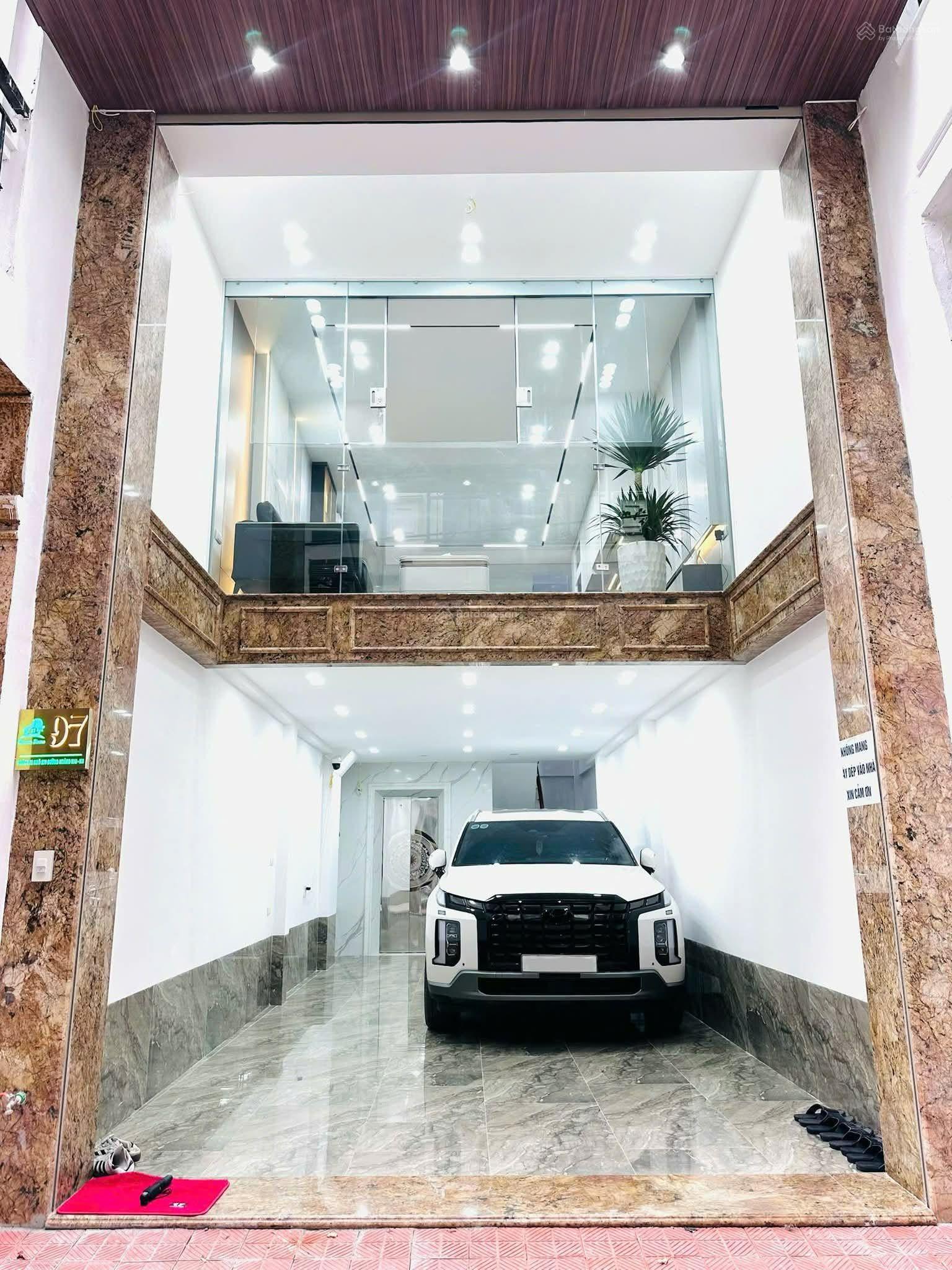 Nhà Phố Đền Lừ 60m² 7 Tầng - Giảm Sâu 2 Tỷ, Ô Tô Vào Nhà