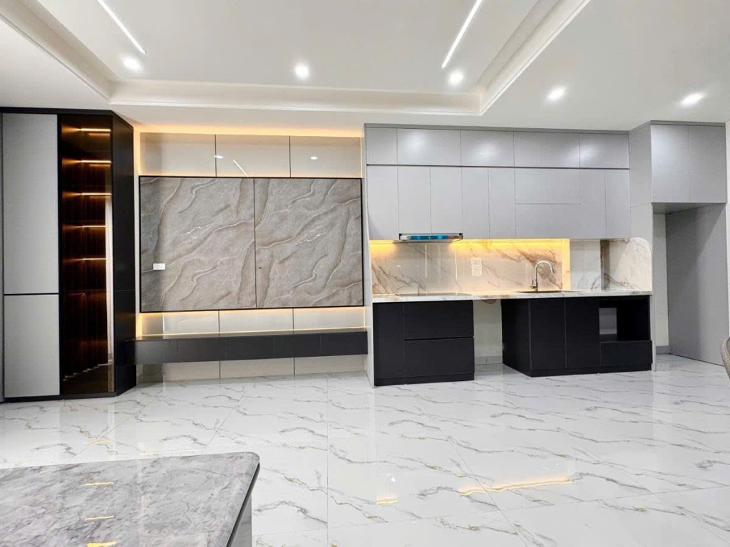 Building Hoàng Hoa Thám 53m² - Mặt tiền kinh doanh 8 tầng đắc địa!