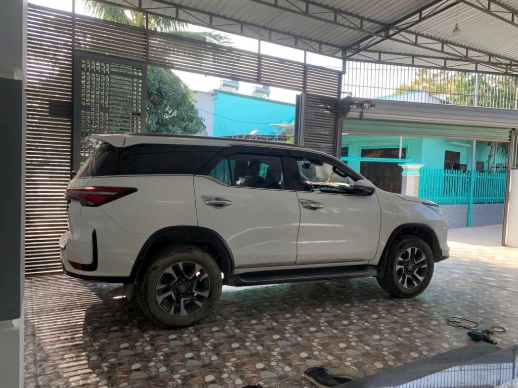 Nhà 185m² Vĩnh Ngọc, Nha Trang - Sân rộng 3 ô tô, 4PN, Giá 4.4 tỷ