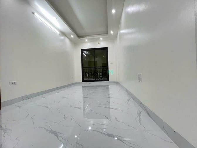 Nhà Mặt Phố Lê Ngọc Hân 70m² 5 Tầng Thang Máy - Kinh Doanh Đỉnh Cao