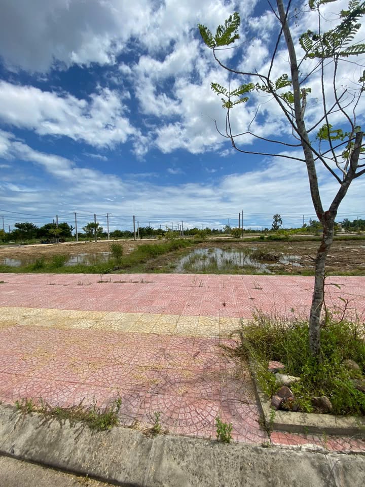 Đất nền Điện Bàn 150m² 2.4 tỷ - Tiềm năng tăng giá vượt trội!