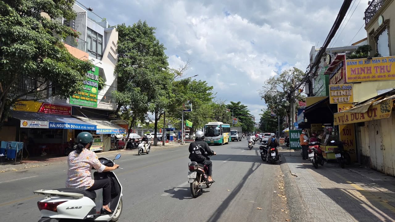 Nhà mặt tiền Cách mạng tháng 8 Biên Hòa 148m² - Mặt tiền kinh doanh đắc địa!