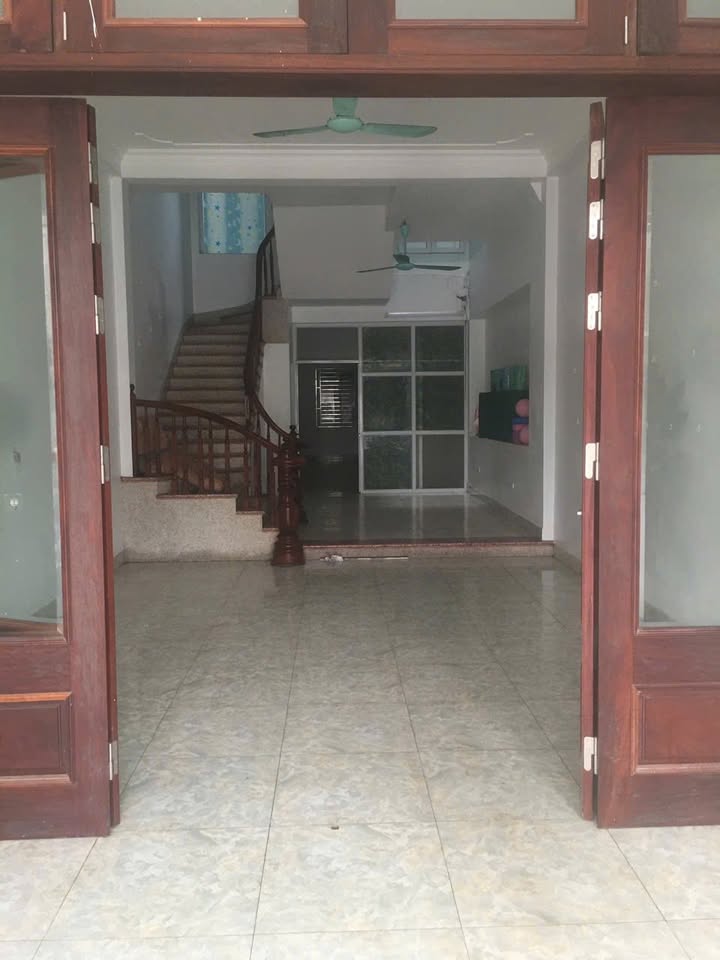 Nhà Phố Từ Sơn 100m² - Mặt tiền kinh doanh đắc địa!