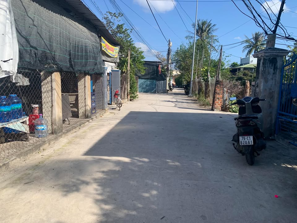 Đất nền Cam Ranh 296m² 2.3 tỷ - Tiềm năng tăng giá vượt trội!