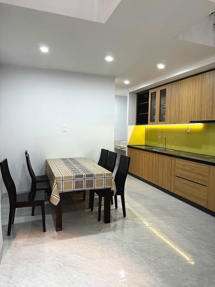 Nhà riêng 74m² Quận Hải Châu, Đà Nẵng - Sổ đỏ sẵn, vị trí đẹp!