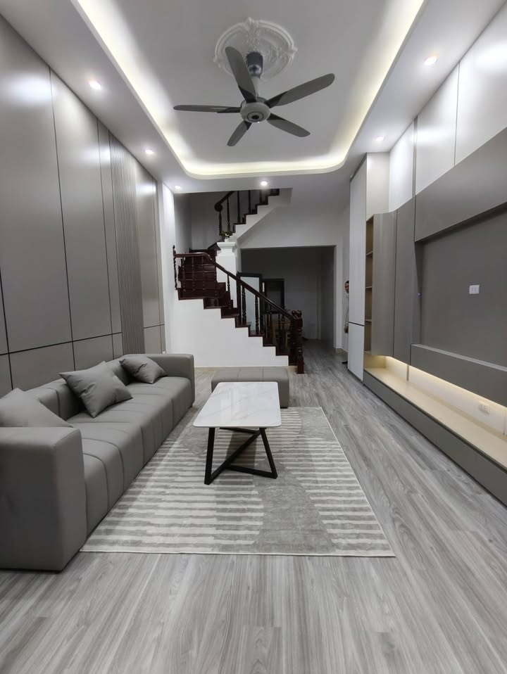 Nhà 42m² Tô Hiệu, Hà Đông - Ô tô lùi cửa, 4PN, Full Nội thất