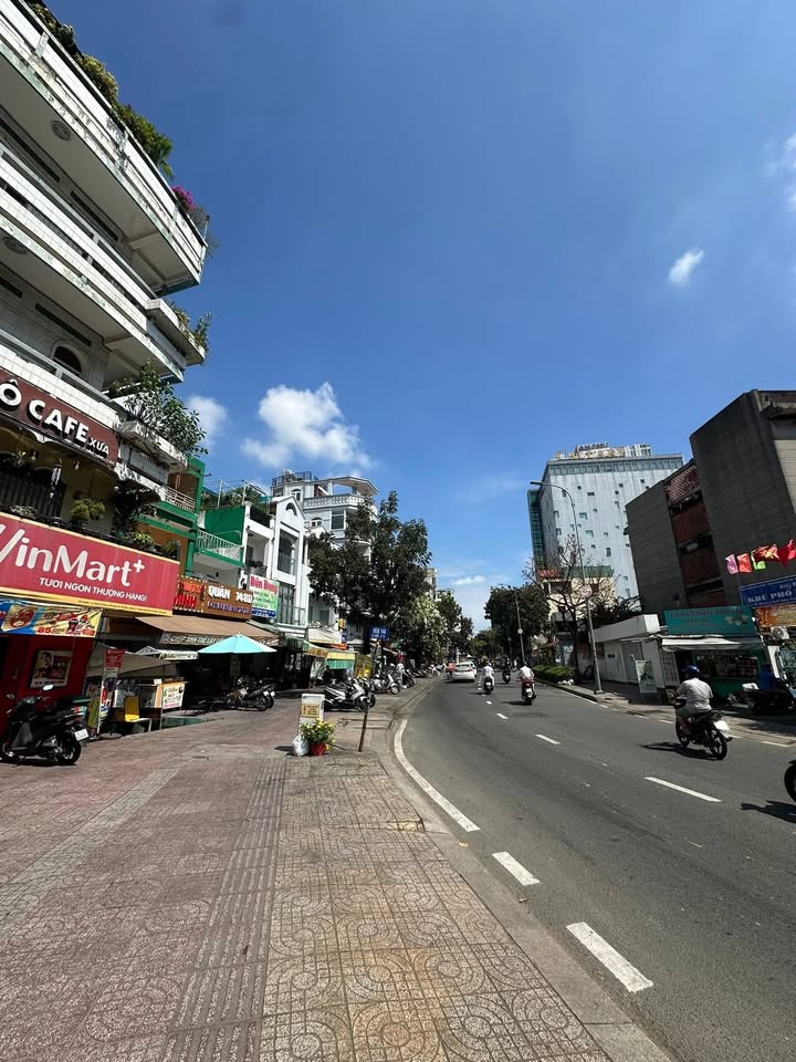 Thuê nhà Quận 3 Lý Chính Thắng 12m² giá 9 triệu - Vị trí trung tâm!