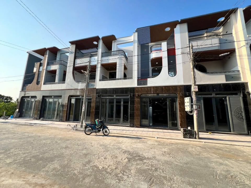 Nhà Phố Cầu Tràm 125m² 2.9 tỷ - Mặt tiền kinh doanh đắc địa!