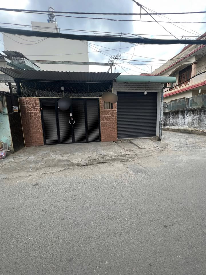 Nhà Riêng Tân Hòa Đông, Bình Tân 160m² - Ô tô vào tận nhà, giá 16 triệu!