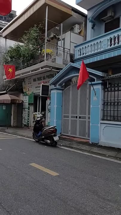 Nhà nguyên căn Ngõ 640 Nguyễn Văn Cừ 30m² - Mặt tiền kinh doanh đắc địa!