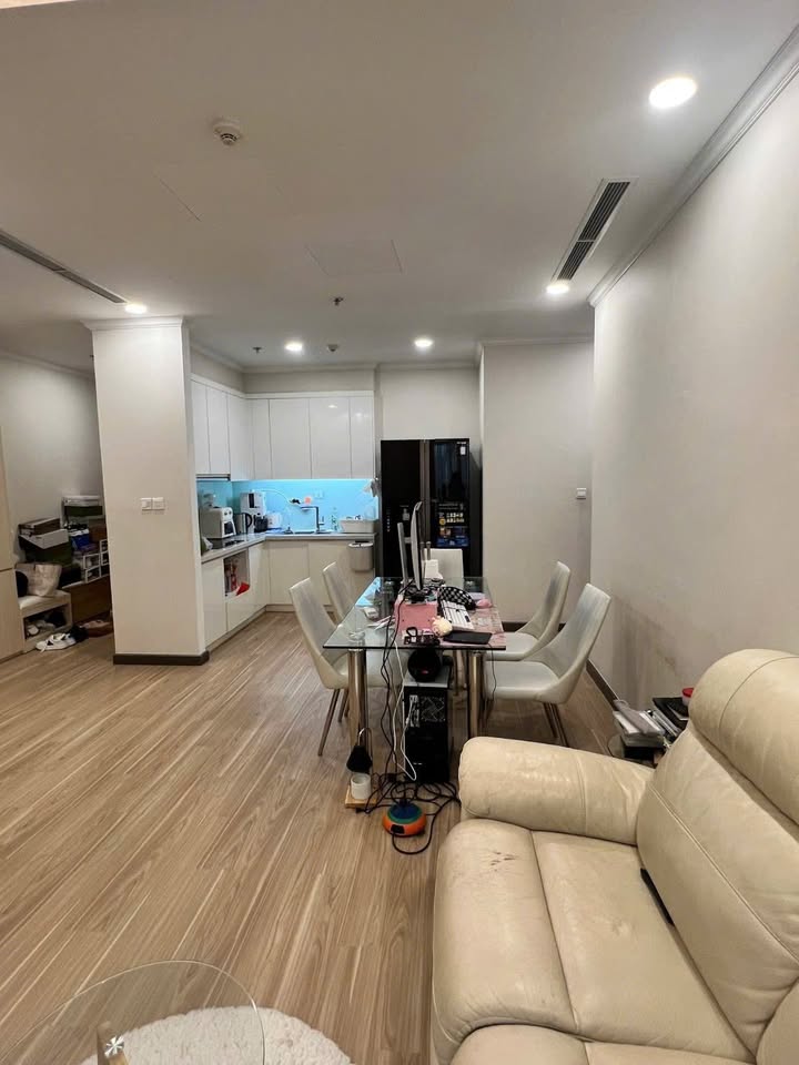 Căn hộ Vinhomes Central Park 80m² - View Đông - Full nội thất cao cấp!