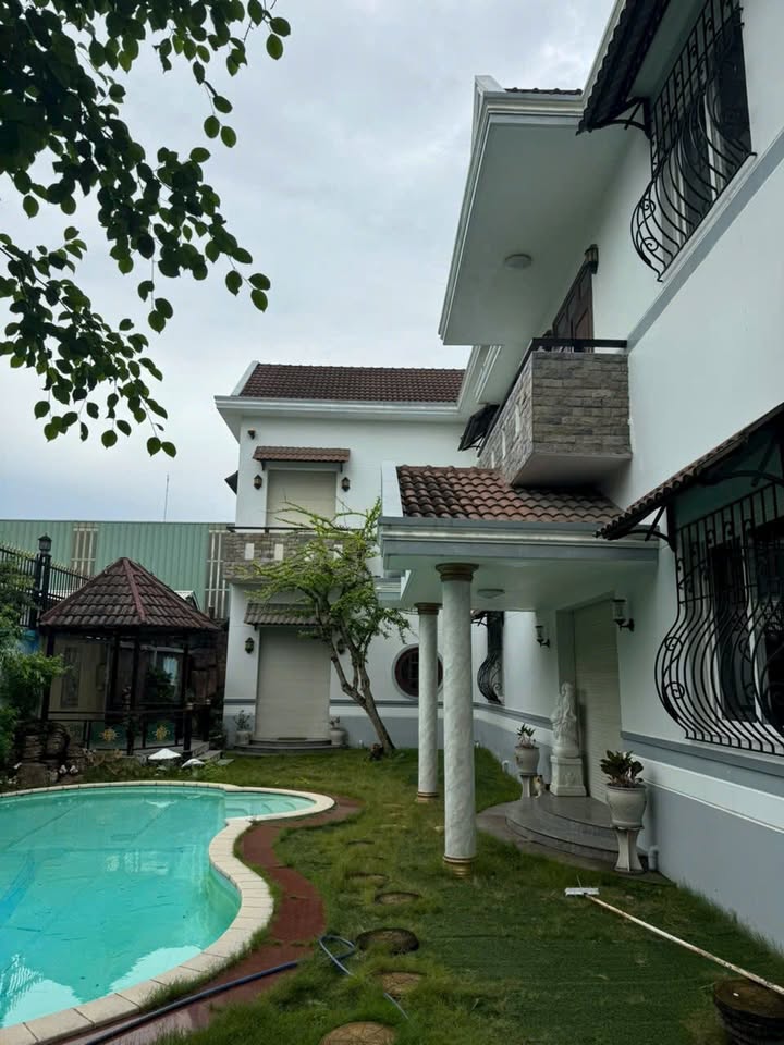 Biệt thự KDC Công An Cái Răng Cần Thơ 490m² - Thiết kế cổ điển!