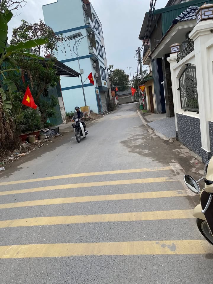 Đất nền Dân Tiến, Khoái Châu 215m² - Sổ đỏ chính chủ, đường ô tô tránh!