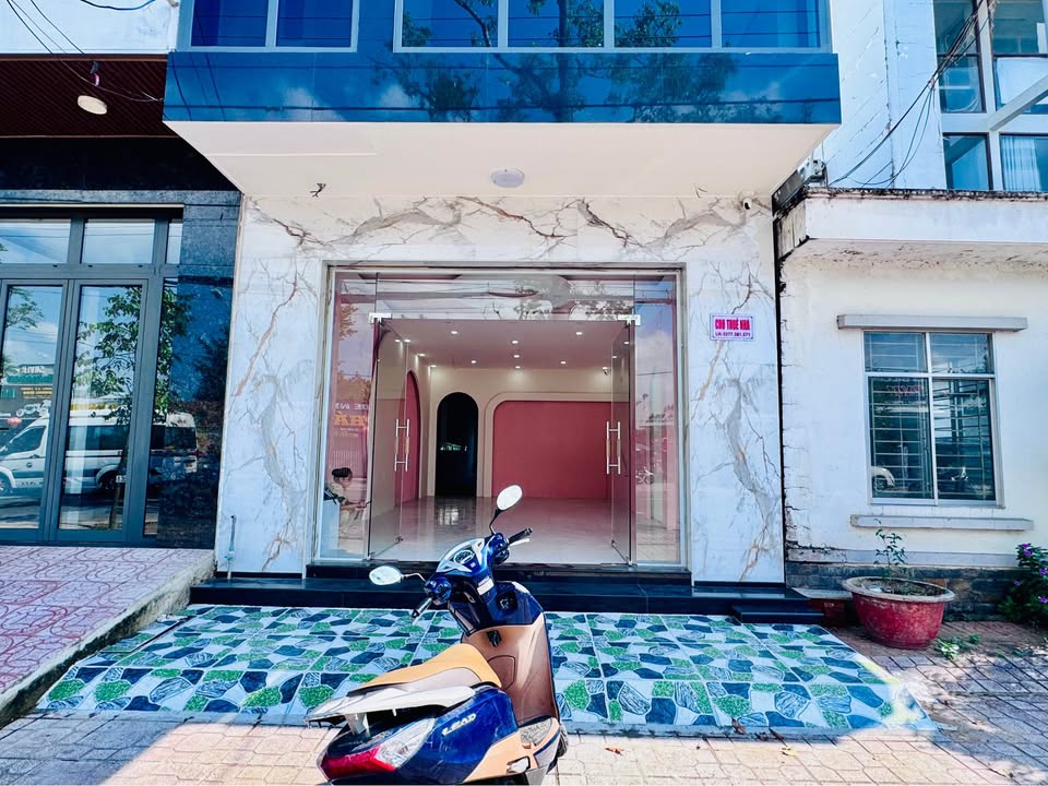 Nhà Phố Lê Duẫn Sóc Trăng 150m² - Mặt tiền kinh doanh đắc địa!