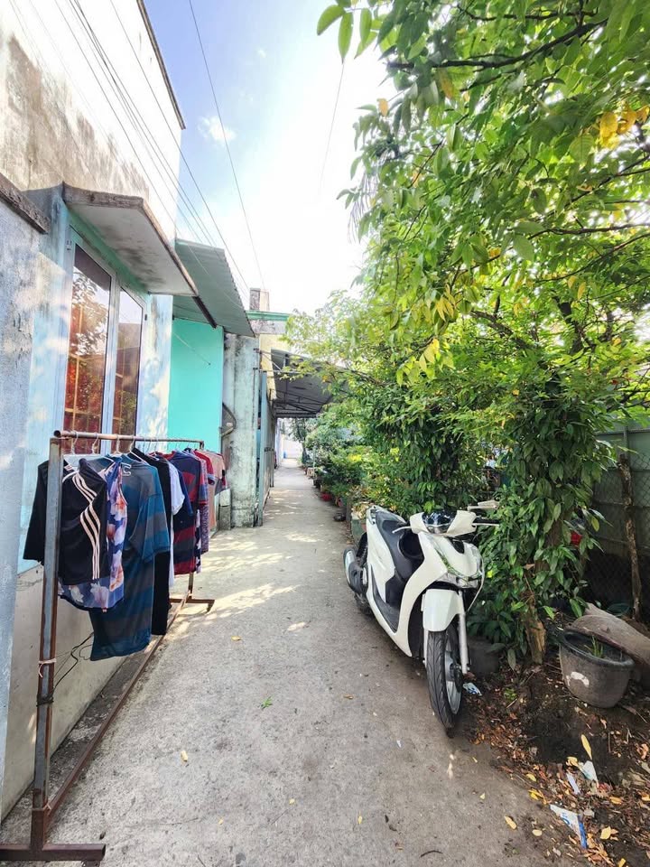 Nhà 2 Tầng Lái Thiêu 80m² - Sổ Hồng Riêng, Gần QL13