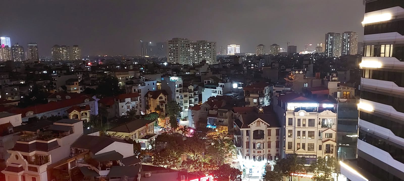 Căn hộ Khu CV Hòa Bình 92m² - Hướng Đông Nam, nhận nhà ngay!