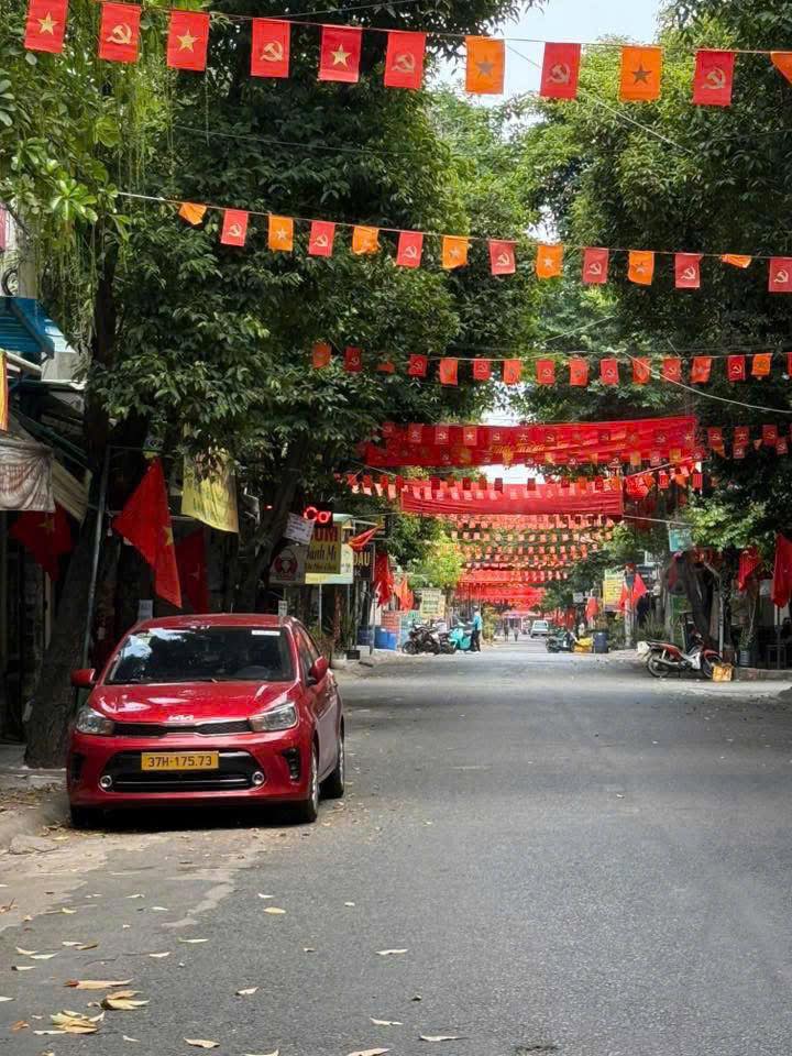 Nhà 5x18m, 4 tầng, hẻm kinh doanh Lê Thị Hồng Gò Vấp - 18.5 tỷ