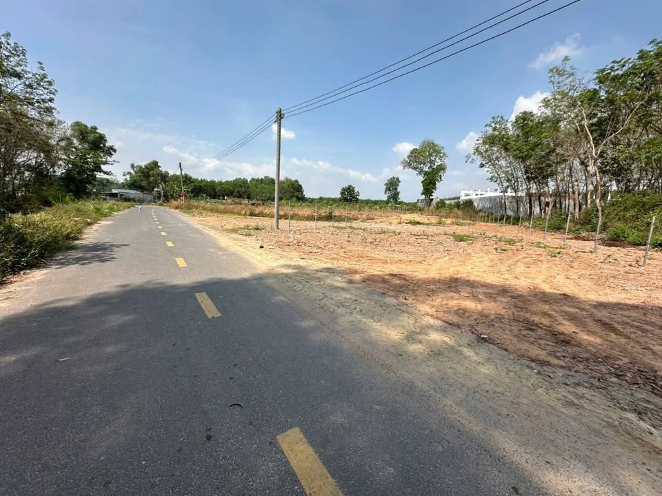 Đất nền Vĩnh Tân, Tân Uyên 750m² giá 4.8 tỷ - Sổ đỏ chính chủ