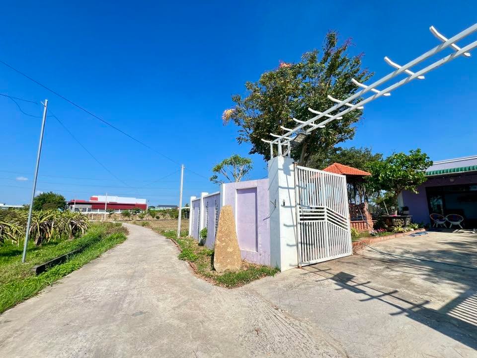 Nhà Vườn 1000m² Sổ Hồng Riêng - Hướng Nam - Phan Thiết Giá 3 Tỷ