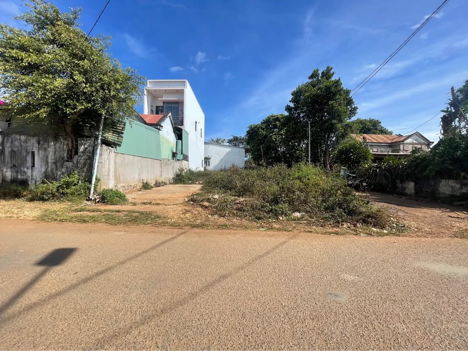 Đất Vàng Mặt Tiền Bùi Viện Pleiku - Lô Góc 200m² Sổ Đỏ