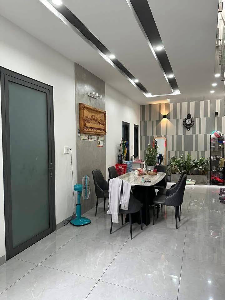 Nhà 2 Tầng Đúc Kiên Cố 135m² P. Tân Hòa, Biên Hòa - Giá 4.2 Tỷ