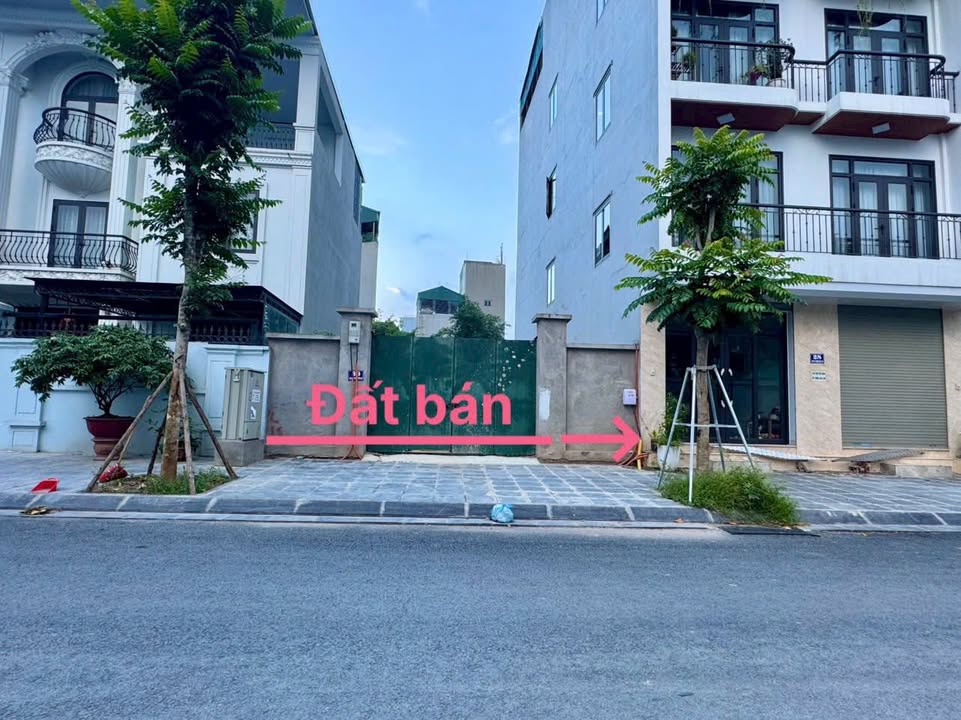 FrontHouse Phuc Loi Long Bien 75m2 15 tỷ - Ô tô vào tận nhà