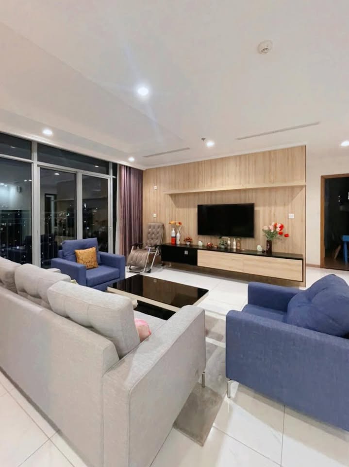 Cho thuê căn hộ 3PN Vinhomes Central Park 128m² - Full nội thất cao cấp